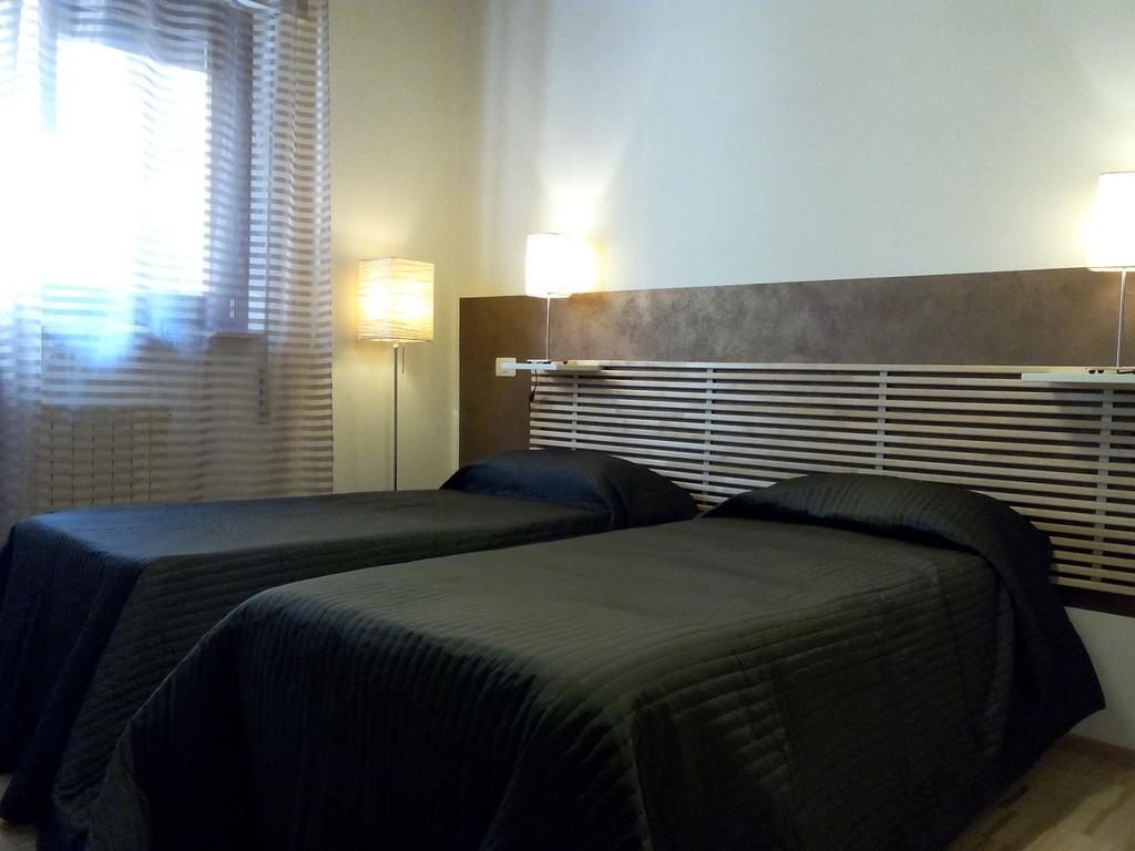 Ai Gabbiani Hotel Verona Room photo